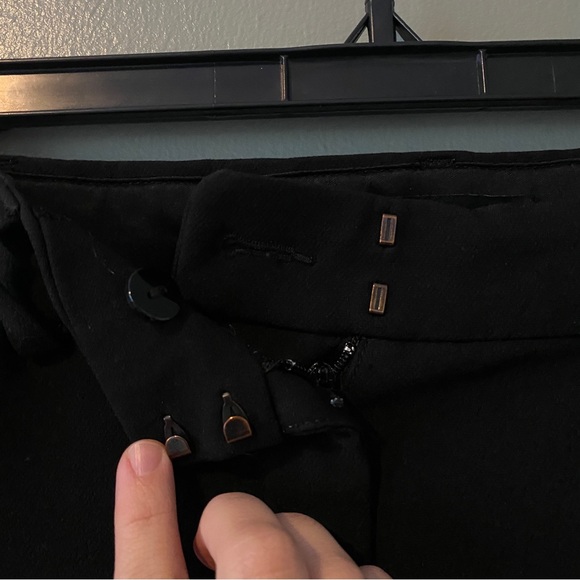 Express Black Skinny Leg Work Pants, Size 2S - Picture 4 of 8